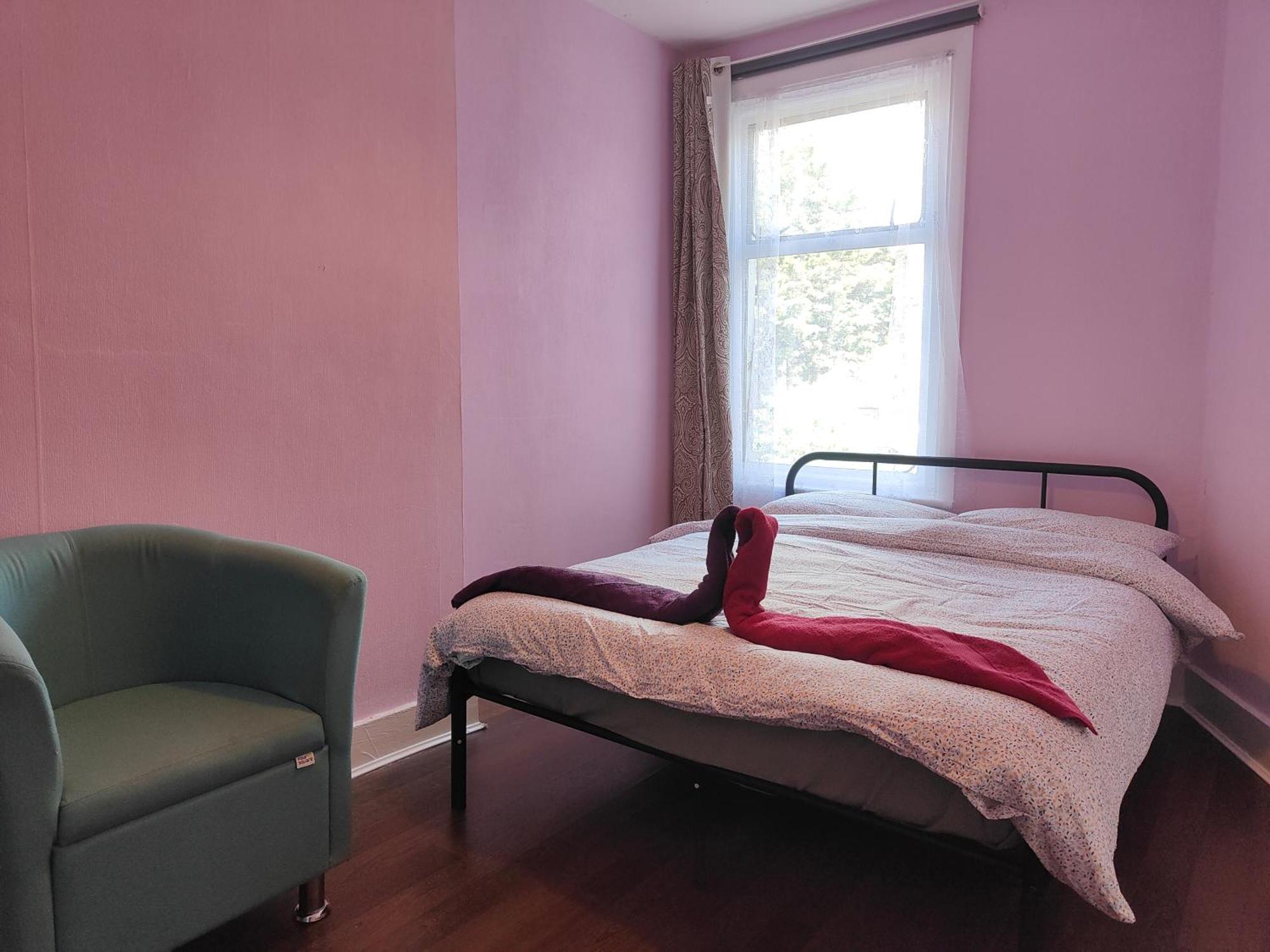 Charming Double Bed Retreat Londres Exterior foto
